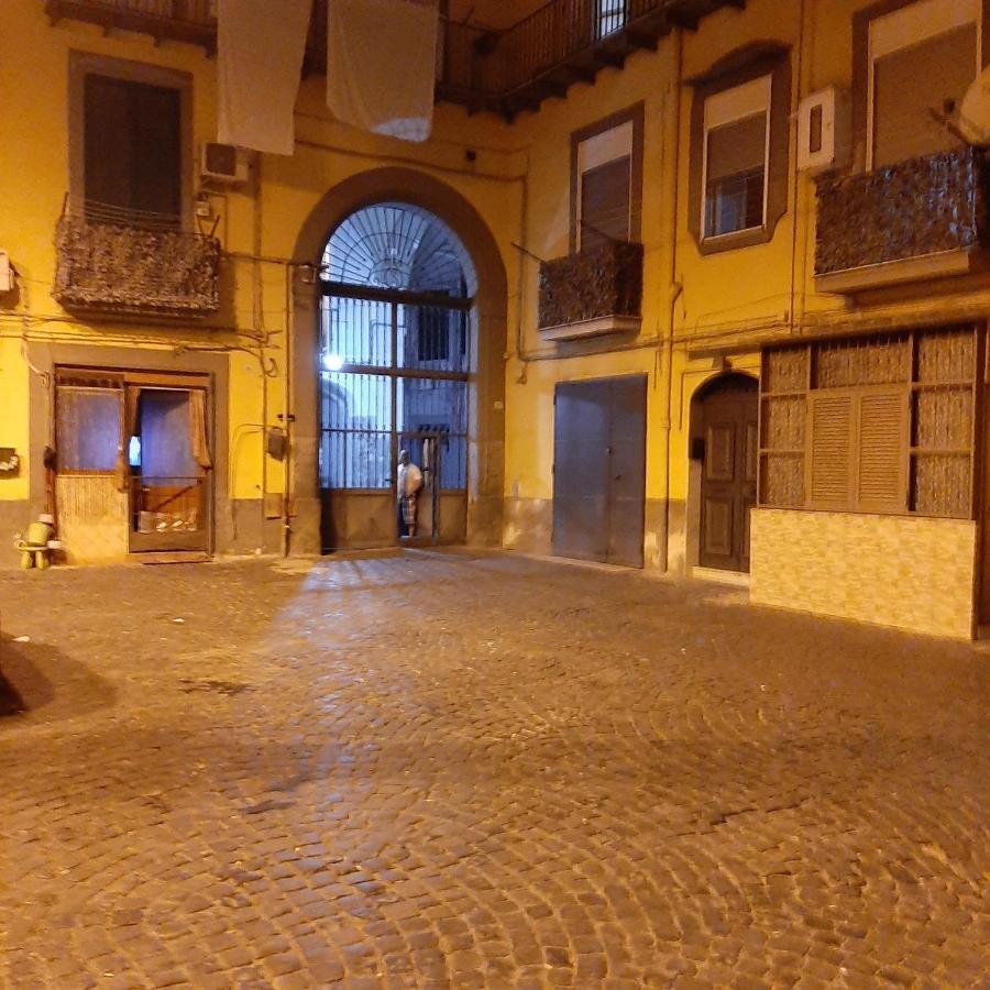 Ferienwohnung Civico 5 Appartament Napoli Centro Exterior foto