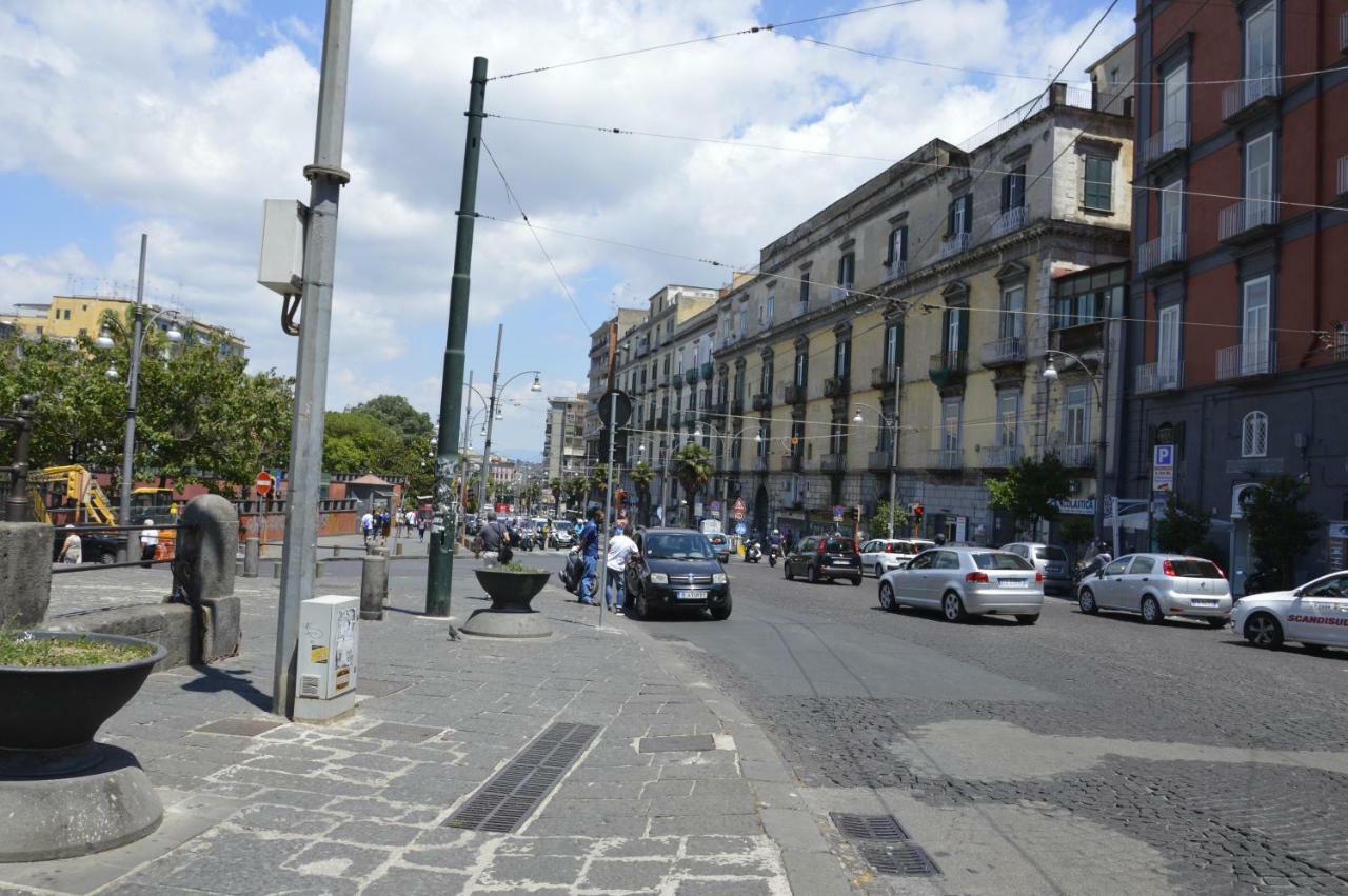 Ferienwohnung Civico 5 Appartament Napoli Centro Exterior foto
